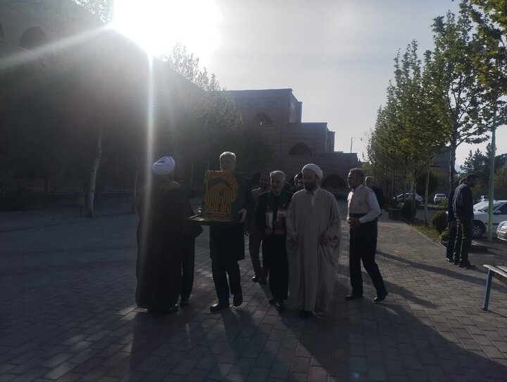 تصاویر/ حضور کاروان زیر سایه خورشید در مدرسه علمیه امام خمینی رحمه الله خوی شهرستان خوی