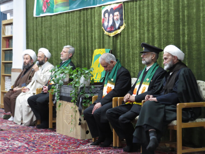 تصاویر/ حضور کاروان زیر سایه خورشید در مدرسه علمیه امام خمینی رحمه الله خوی شهرستان خوی