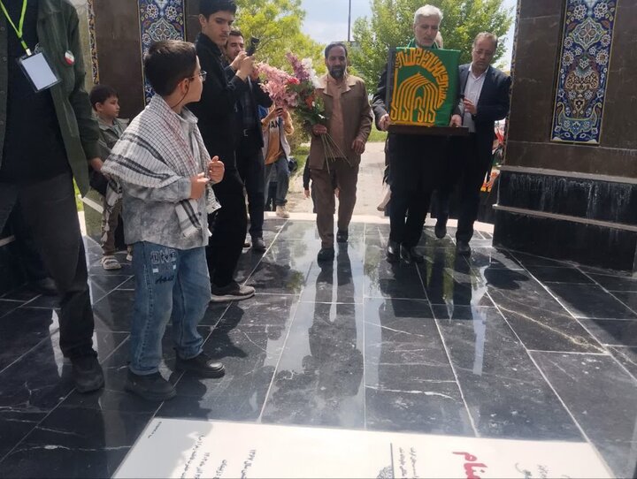 تصاویر/ اجرای برنامه های فرهنگی در پلدشت با حضور کاروان زیر سایه خورشید