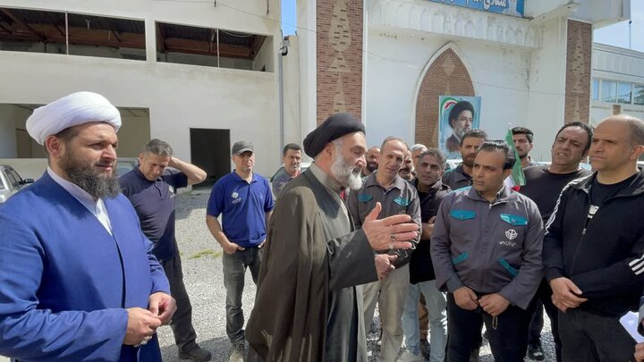 تصاویر/ دیدارهای امروز امام جمعه نوشهر با اعضای ستاد قرآنی و کارگران کارخانه شهرستان