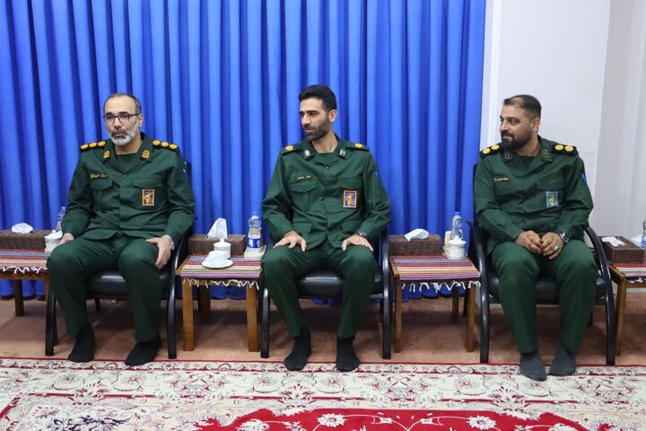 دیدار سرهنگ حسینی فرمانده سپاه شهرستان نکا با نماینده ولی فقیه در مازندران