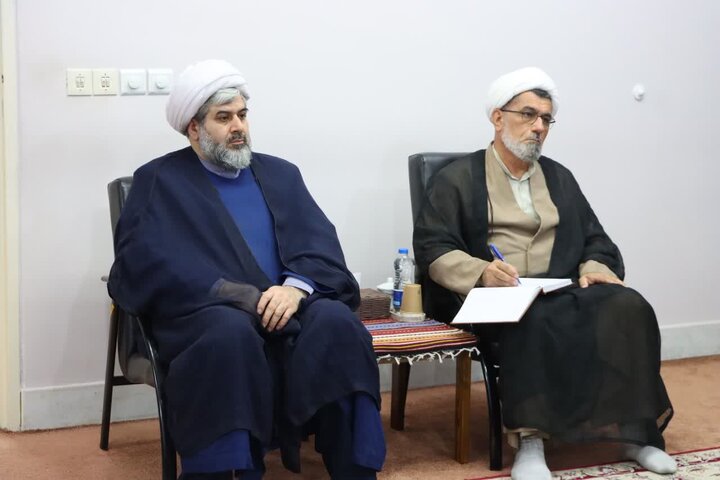 تصاویر / دیدار نمایده ولی فقیه در استان با معاون تبلیغ و امور فرهنگی مرکز مدیریت حوزه های علمیه خراسانات و نهادهای حوزوی