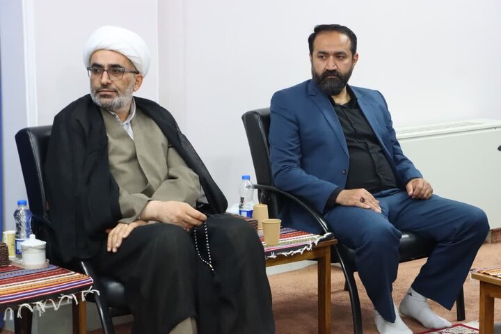 تصاویر / دیدار نمایده ولی فقیه در استان با معاون تبلیغ و امور فرهنگی مرکز مدیریت حوزه های علمیه خراسانات و نهادهای حوزوی