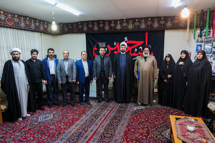 تصاویر/ دیدار جمعی از نمایندگان مجلس با خانواده شهیده تجمعات مردمی