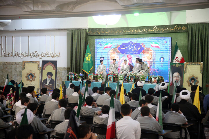 تجلیل از ۷۷ حافظ کل قرآن در سیزدهمین همایش طوبی کرامت +تصاویر