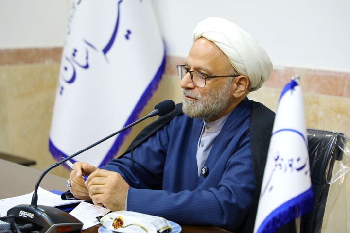 تصاویر/ نشست بصیرتی حوزه علمیه استان یزد با ارائه حجت‌الاسلام والمسلمین حسین طهماسبی رئیس کل دادگستری استان یزد برگزار شد