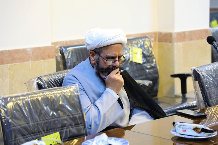 تصاویر/ نشست بصیرتی حوزه علمیه استان یزد با ارائه حجت‌الاسلام والمسلمین حسین طهماسبی رئیس کل دادگستری استان یزد برگزار شد