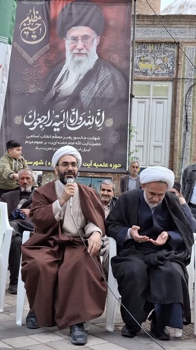 تصاویر/ تریبون آزاد مدرسه علمیه آیت الله نمازی خوی