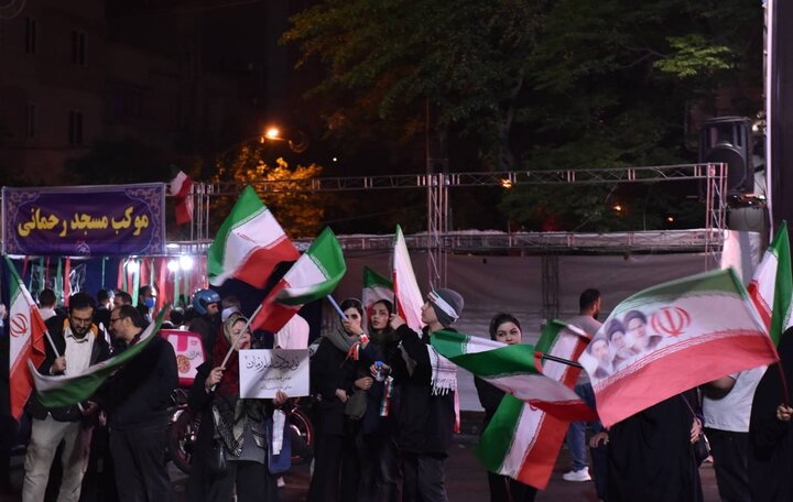 تصاویر/ اجتماع حمایت از رزمندگان وطن در میدان جمهوری اسلامی