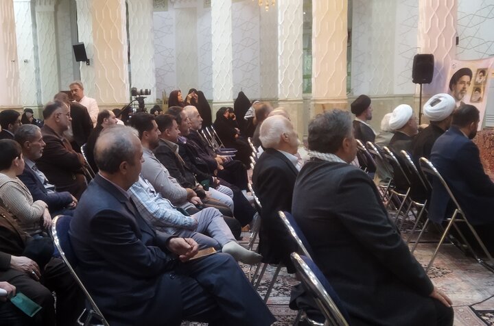 تصاویر/ مراسم بزرگداشت مقام امامزادگان در آستان مقدس امامزاده صالح (ع) فرحزاد