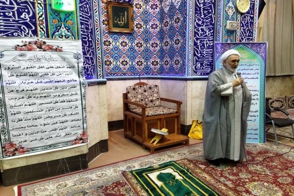 لزوم تبیین ابعاد جنایات آمریکایی صهیونی در حوزه‌های علمیه و دانشگاه‌ها