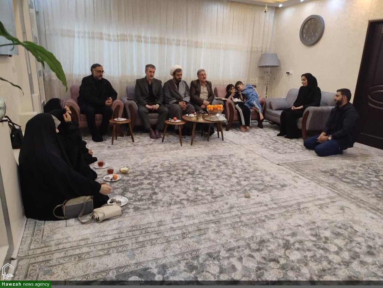 تجلیل رئیس اداره تبلیغات اسلامی شهرستان اسدآباد از خانواده شهدای جنگ رمضان