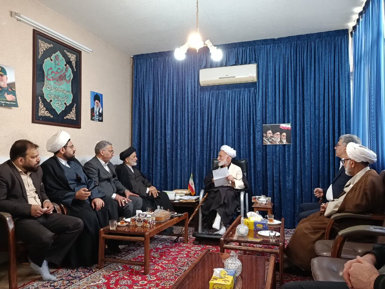 وحدت کلمه، راهبرد عبور از بحران‌ها و توطئه‌ها است+ عکس