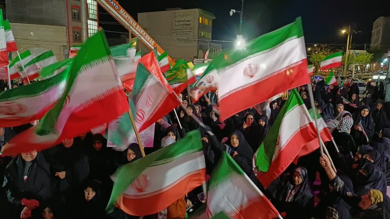 عهدِ طلبگی در سوگ رهبر شهید؛ پویش «من یک طلبهام» در موکب شجره طیبه سراب عهدِ طلبگی در سوگ رهبر شهید؛ پویش «من یک طلبهام» در موکب شجره طیبه سراب
