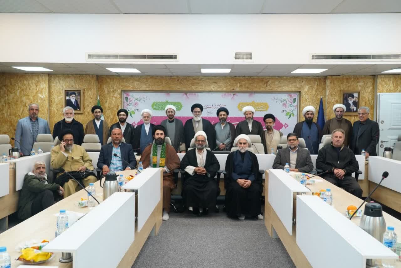نشست اعضا هیات امنا مدارس علمیه خواهران استان تهران
