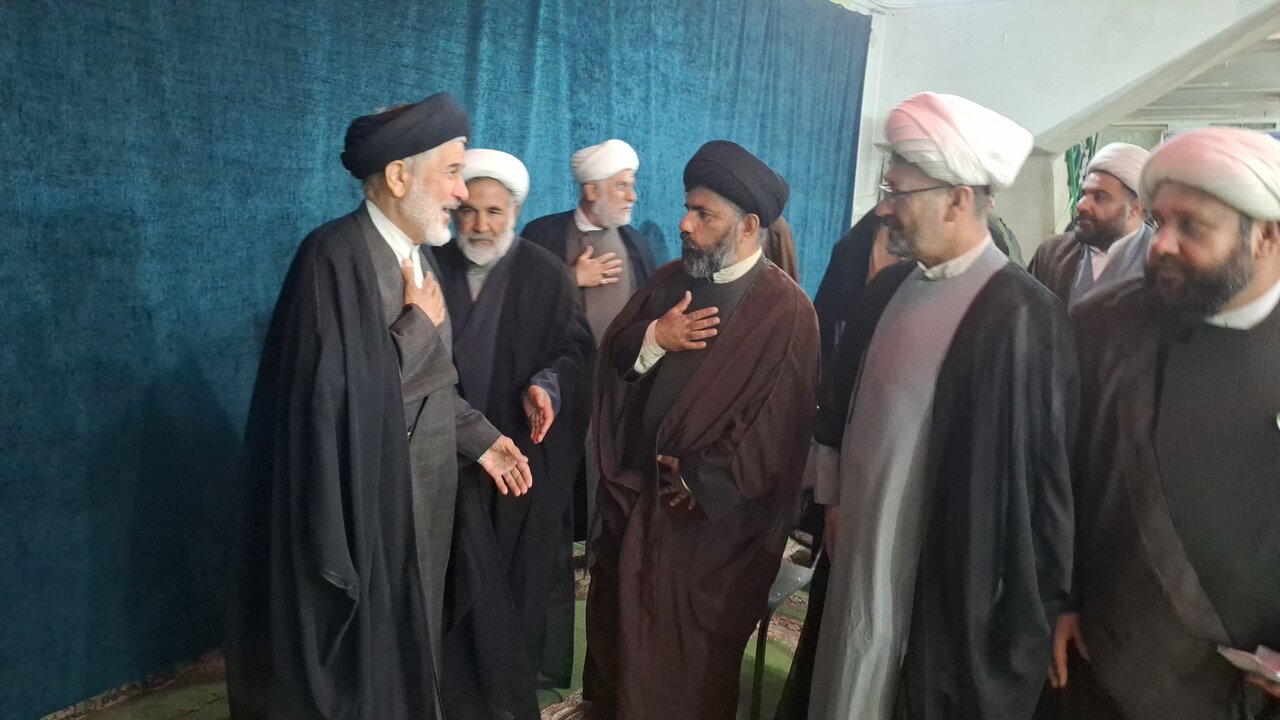 نشست بررسی مسائل حوزه‌ علمیه کهگیلویه و بویراحمد با مشاور رئیس‌جمهور