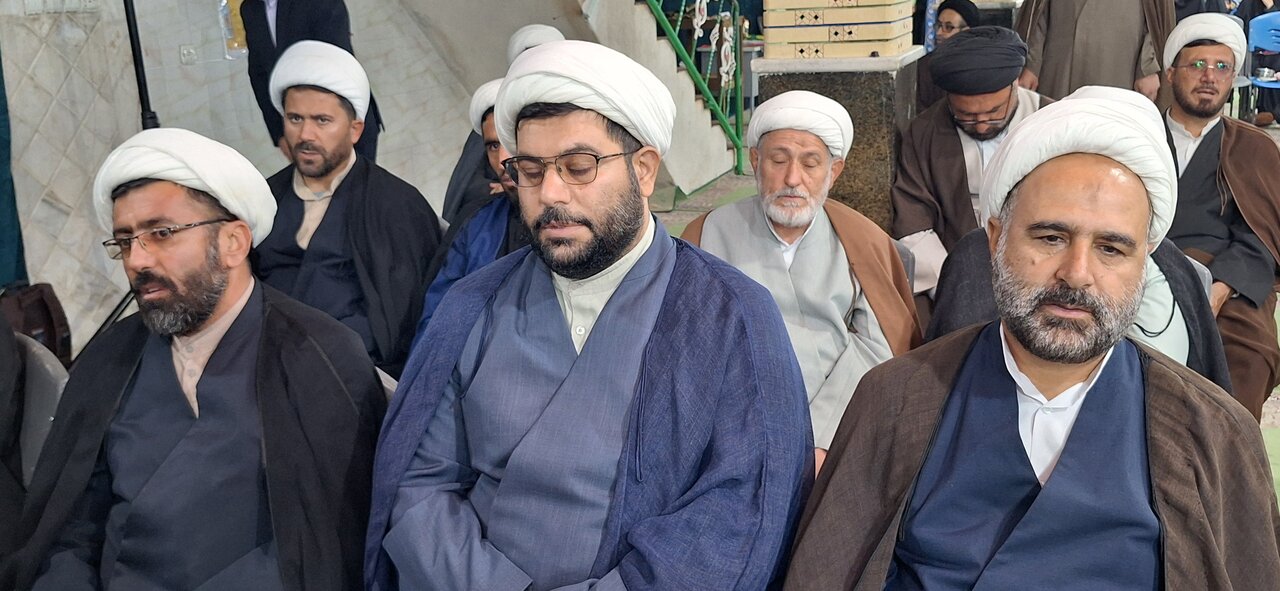 نشست بررسی مسائل حوزه‌ علمیه کهگیلویه و بویراحمد با مشاور رئیس‌جمهور