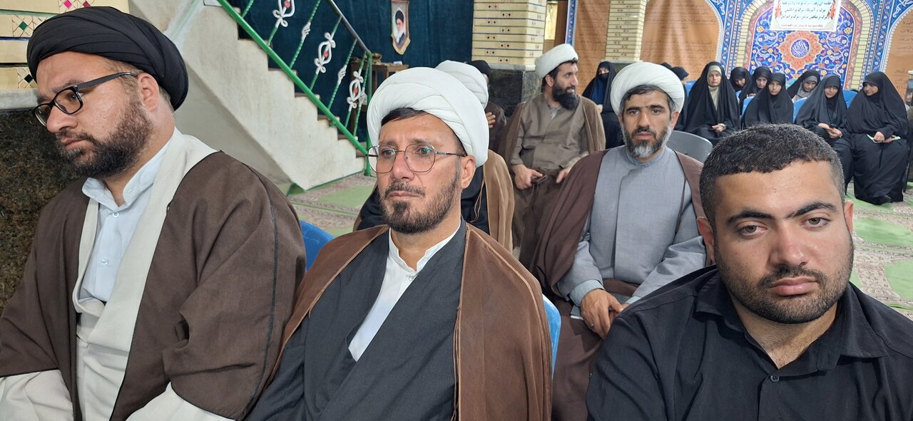 نشست بررسی مسائل حوزه‌ علمیه کهگیلویه و بویراحمد با مشاور رئیس‌جمهور