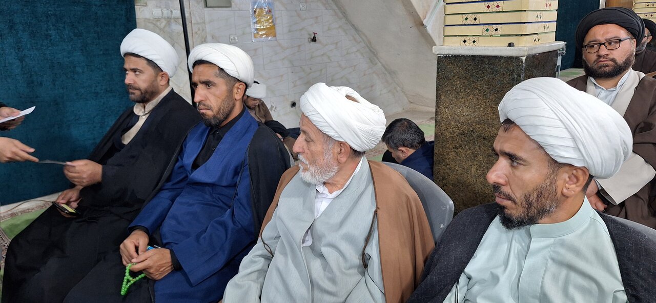 نشست بررسی مسائل حوزه‌ علمیه کهگیلویه و بویراحمد با مشاور رئیس‌جمهور