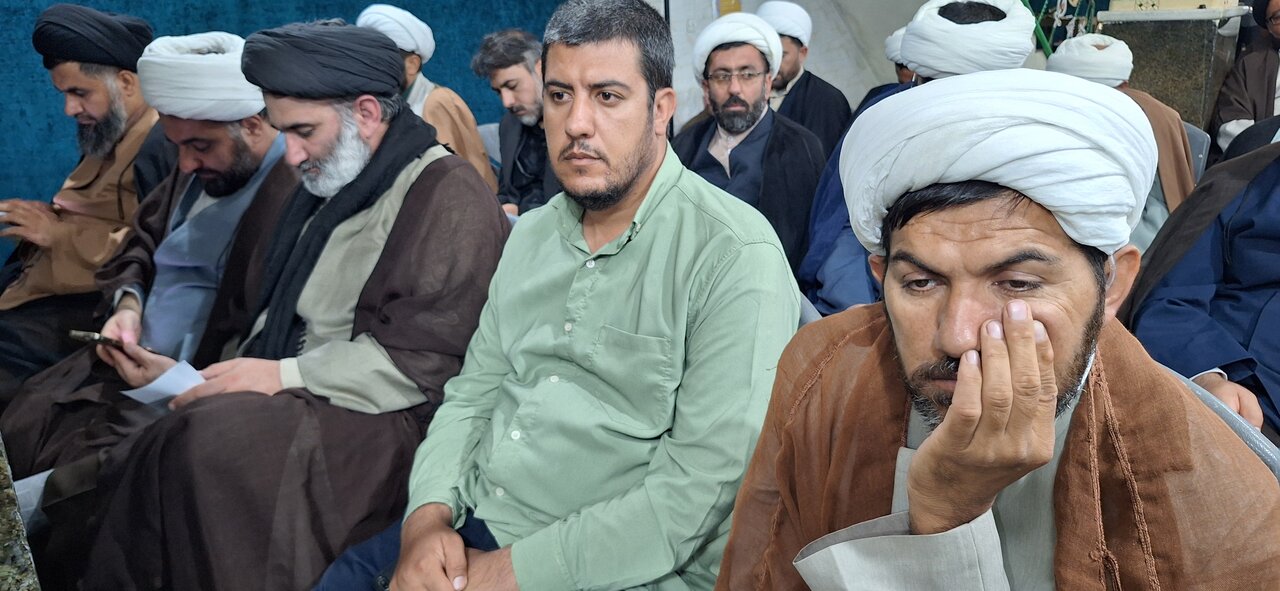 نشست بررسی مسائل حوزه‌ علمیه کهگیلویه و بویراحمد با مشاور رئیس‌جمهور