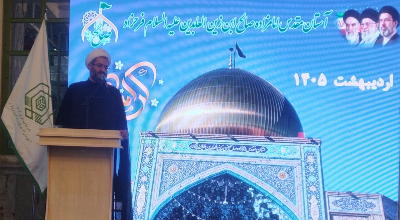 گرامیداشت نام رهبر شهید انقلاب در بقاع متبرکه در دهه کرامت