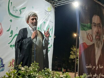 ترامپ در همه تهدیدها علیه ایران شکست خورد/ پرچم ایران نماد اتحاد اقوام و مذاهب است