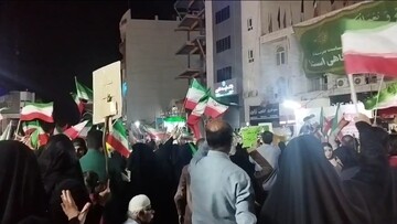 فیلم| تجمع حماسی بوشهری‌ها در میدان امام