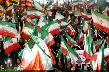 بازتاب جهانی حضور مردم ایران در خیابان‌ها / تغییر معادلات قدرت؛ از افول نفوذ آمریکا تا قدرت‌یابی جبهه مقاومت