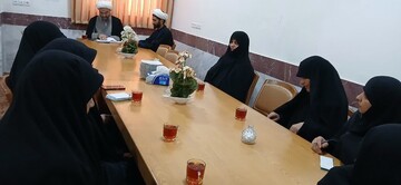 بازدید مدیر حوزه‌ علمیه خواهران از مدرسه علمیه الزهرا (س) قروه