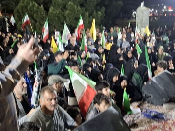 فیلم‌| پنجاه و هشتمین اجتماع شبانه مردم کاشان در میدان امام خامنه ای