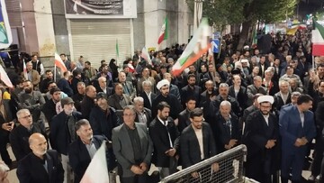فیلم| مردم میاندوآب همچنان پای کار انقلاب