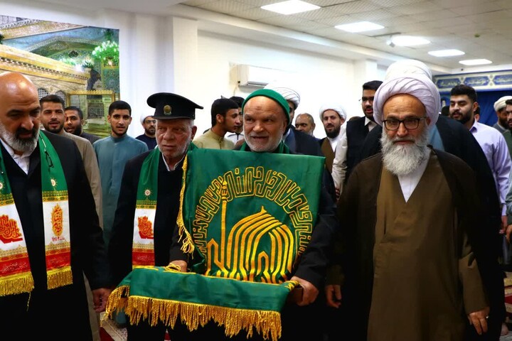 تصاویر/حضور خادمان حرم مطهر رضوی در مدرسه علمیه الغدیر اهواز