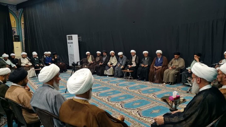 تصاویر/جلسه هم اندیشی با عضو مجلس خبرگان رهبری در خوزستان