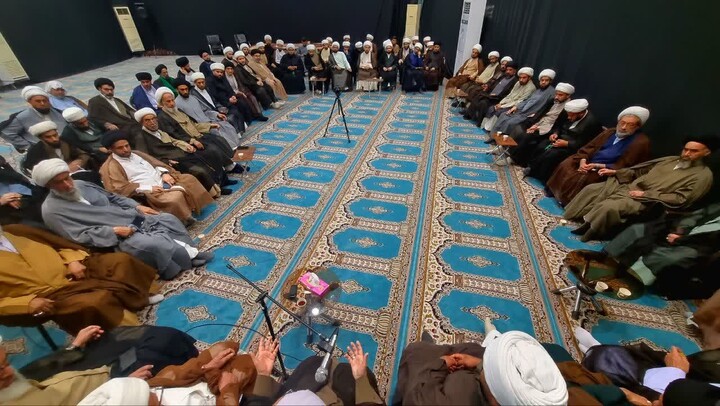 تصاویر/جلسه هم اندیشی با عضو مجلس خبرگان رهبری در خوزستان