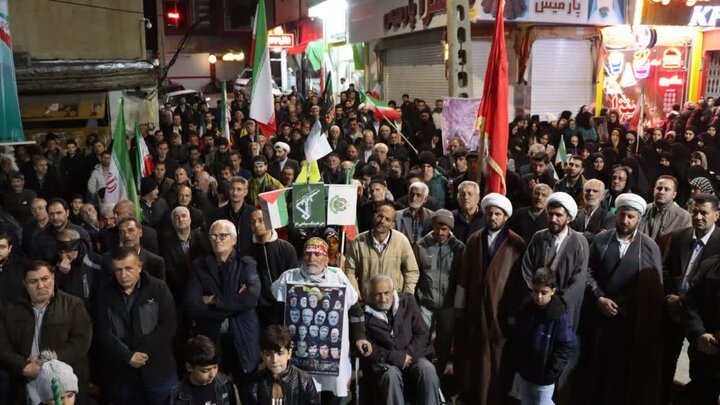 تصاویر /پنجاه و هفت شب متوالی؛ رکوردداری مردم شهرستان تکاب در حمایت از انقلاب