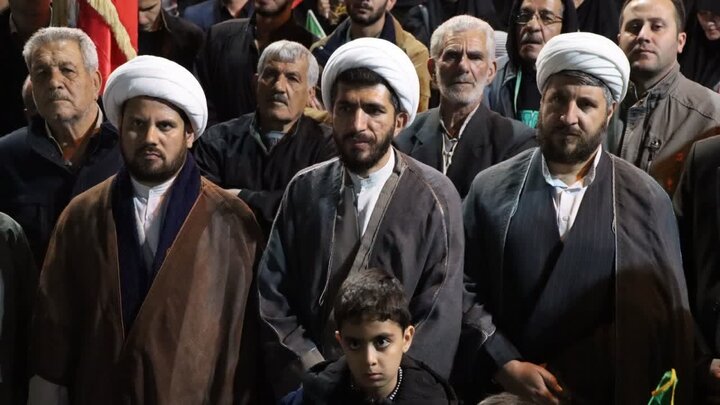 تصاویر /پنجاه و هفت شب متوالی؛ رکوردداری مردم شهرستان تکاب در حمایت از انقلاب