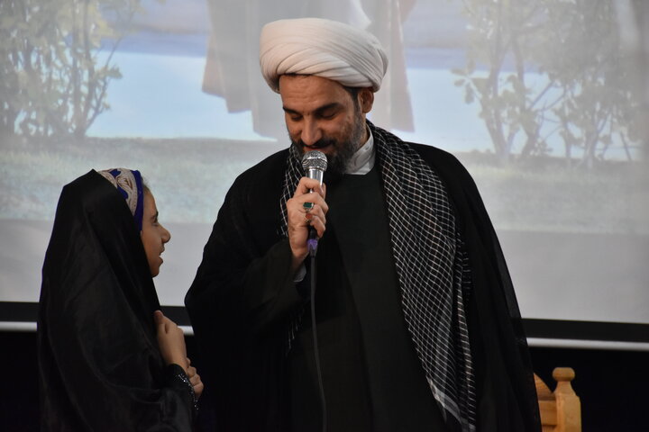 ویژه برنامه «فرشته‌های میناب میبخشند»