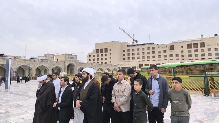 تصاویر / اردوی زیارتی طلاب و اساتید مدرسه علمیه شیخ علیخان زنگنه تویسرکان به مشهد مقدس