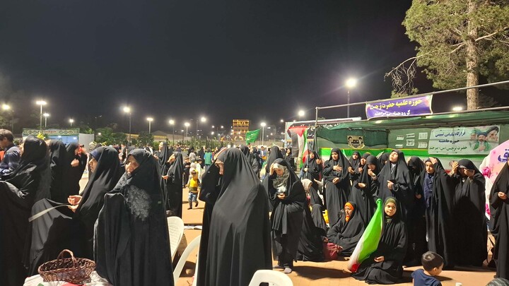 تصاویر| پنجاه و پنجمین شب جهاد تبیین در موکب کانون دانش‌آموختگان حضرت نرجس(س) برگزار شد