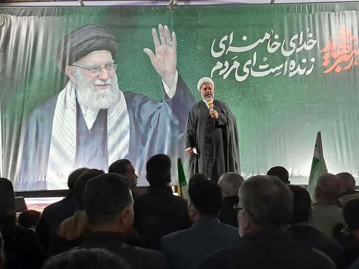 تصاویر / تجمع پرشور مردم رزن در حمایت از نیروهای مسلح