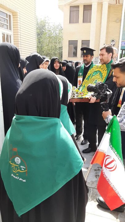 تصاویر/حضور کاروان زیر سایه خورشید در دارالشهدای آران و بیدگل