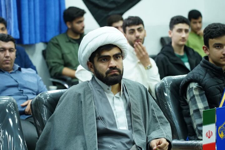 تصاویر/دیدار اعضای اتحادیه انجمن‌های اسلامی استان لرستان با نماینده ولی‌فقیه در استان