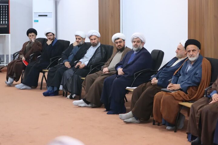 تصاویر/ دیدار مدیران حوزوی با نماینده ولی فقیه در استان