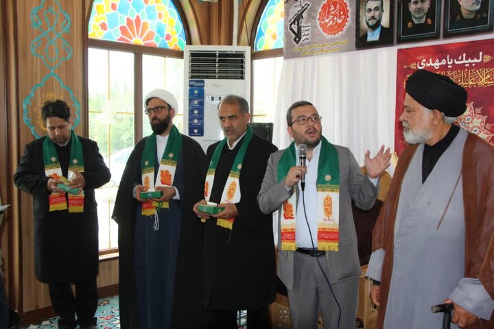 تصاویر/ خادمان امام رضا(ع) در حرم مطهر شهدای گمنام کنگان