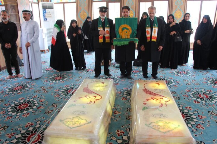 تصاویر/ خادمان امام رضا(ع) در حرم مطهر شهدای گمنام کنگان