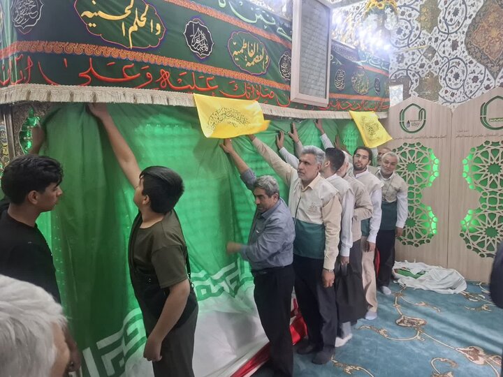 تصاویر/,نهضت پرچم‌دوزی» کاشان از مشهد اردهال به مشهد مقدس