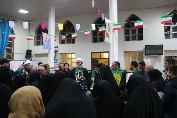 حضور کاروان زیر سایه خورشید در شاهین دژ