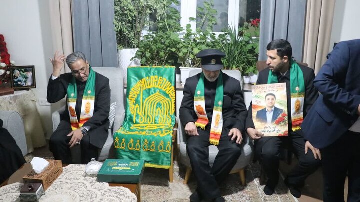 حضور کاروان زیر سایه خورشید در شاهین دژ