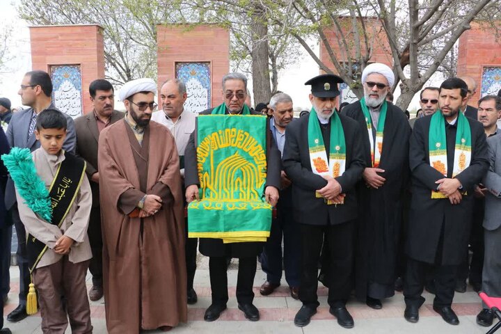 تصاویر/ حضور کاروان زیر سایه خورشید در میاندوآب