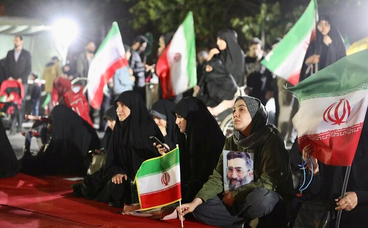 تصاویر/ اجتماع اقتدار مقابل دانشگاه تهران